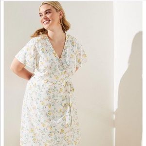 Loft Plus Floral Wrap Dress. Yellow/White. NWT